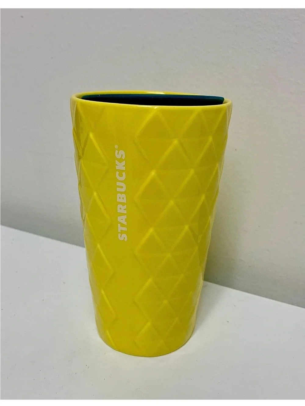 STARBUCKS Hawaii Collection Double Wall Ceramic Pineapple Tumbler 12oz